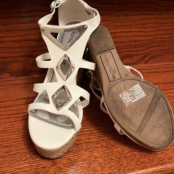 Wedge heel, summer sandals! - Picture 2 of 2